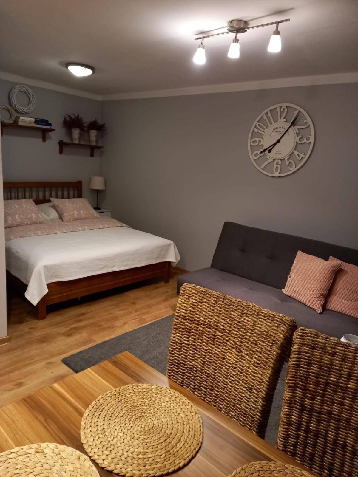 Apartamenty No3 Paczkow Kültér fotó